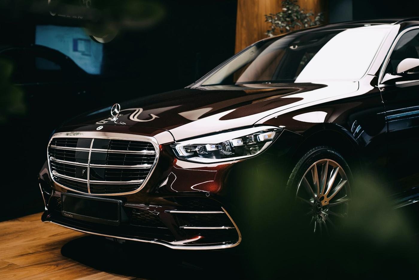 Mercedes-Benz S550 Sedan